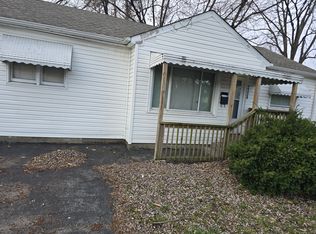 2328 Chambers Rd, Saint Louis, MO 63136