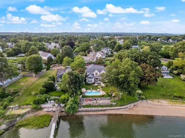 2 Esther Place, Branford, CT 06405