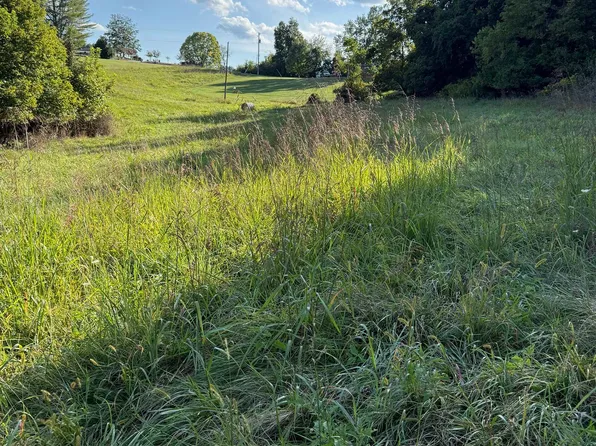 Earhart Ln, Verona, VA 24482