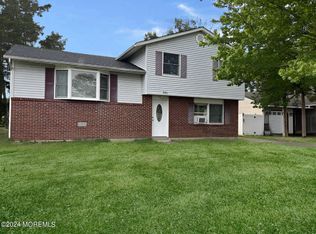 336 Twin Lakes Blvd, Little Egg Harbor, NJ 08087