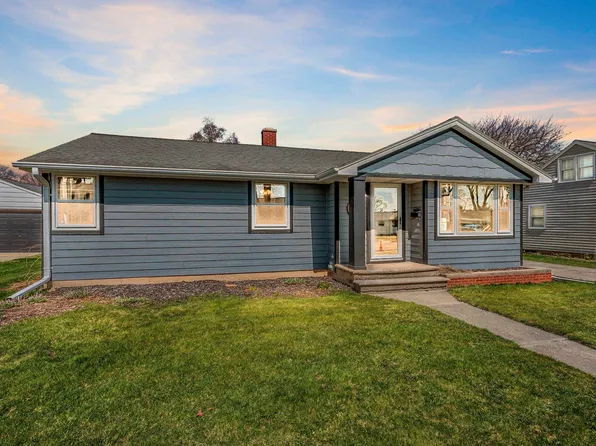 1204 Thorndale St, Green Bay, WI 54304