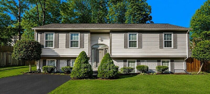 1st image of 14406 Surrydale Dr