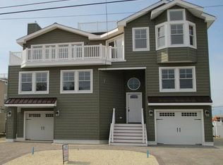 6 E 32nd St, Brant Beach, NJ 08008