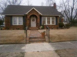 304 2nd St S, Clanton, AL 35045