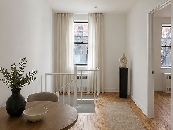 4th image of 315 E 95th St APT 1B