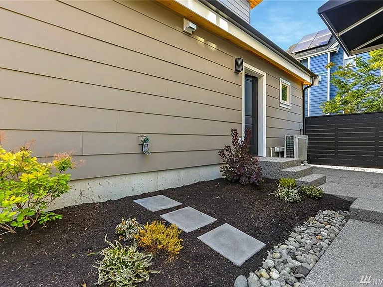 9512 12th Ave NW #B — Photo 24