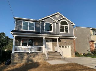 714 Briggs St, North Bellmore, NY 11710