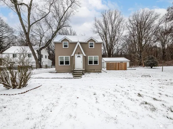 3157 Maplewood Ave, Lambertville, MI 48144