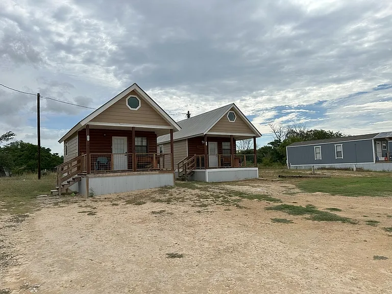 2440 State Highway 16 N #306 — Photo 2