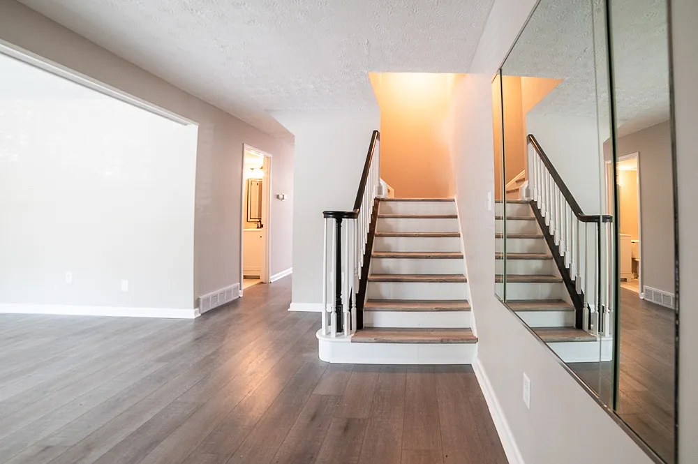 7752 Montgomery Rd — Photo 3