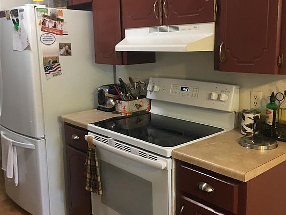4th image of 917 E Brooke Ave