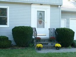 1st image of 3740 Lyncourt Dr