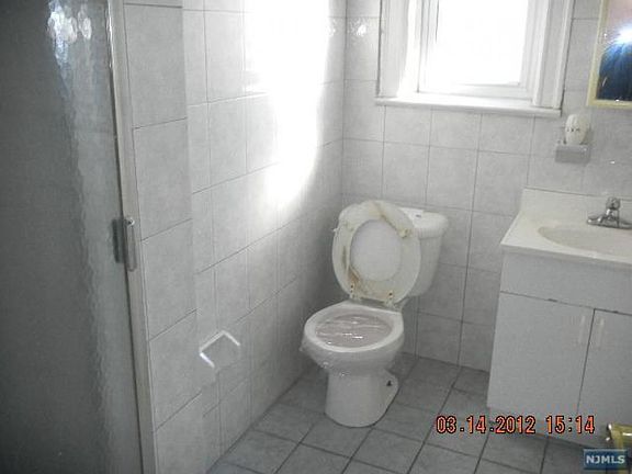 5th image of 1022 Edgewood Ln