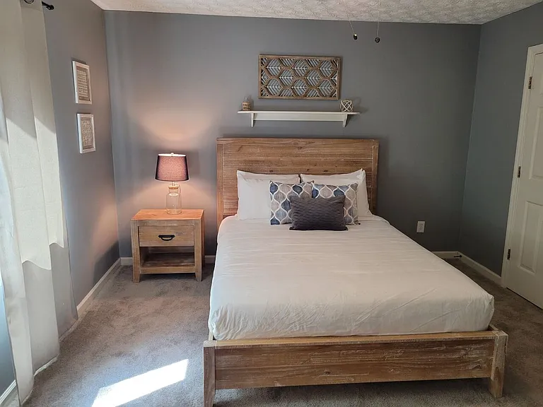 1356 Velvet Creek Gln SW — Photo 26