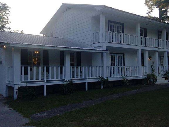 2nd image of 1210 King Edward Dr