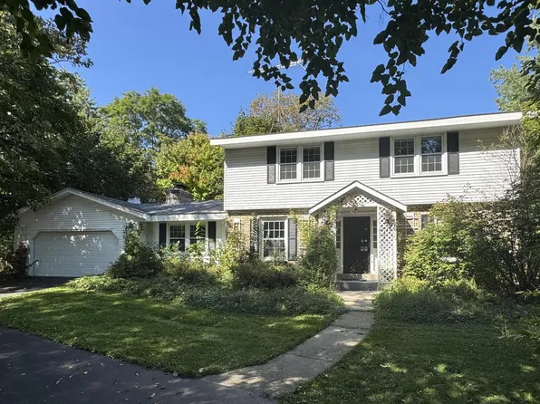 S44W34008 Deerpark DRIVE, Dousman, WI 53118