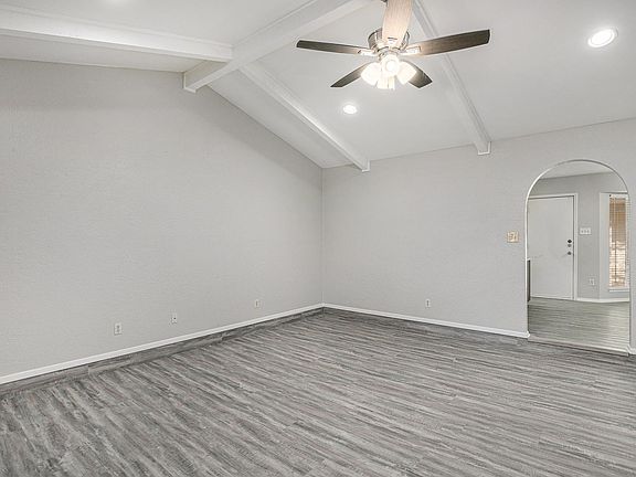 3rd image of 6403 Ponce Ave