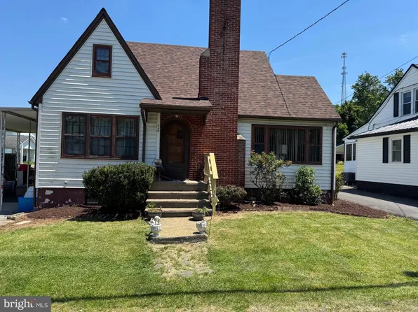 140 S Charlevoix Pl, Romney, WV 26757