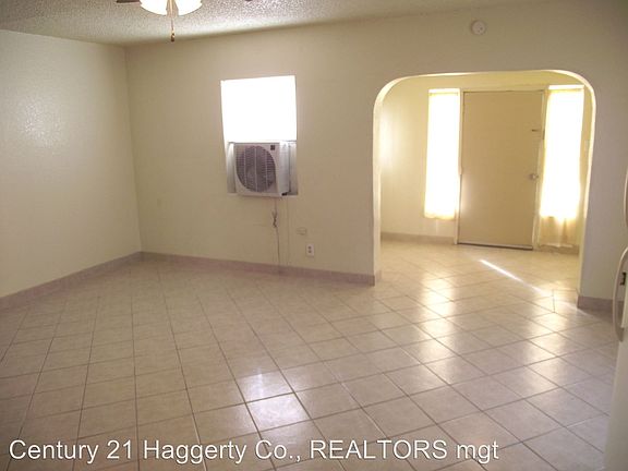 4th image of 3621 Taylor Ave