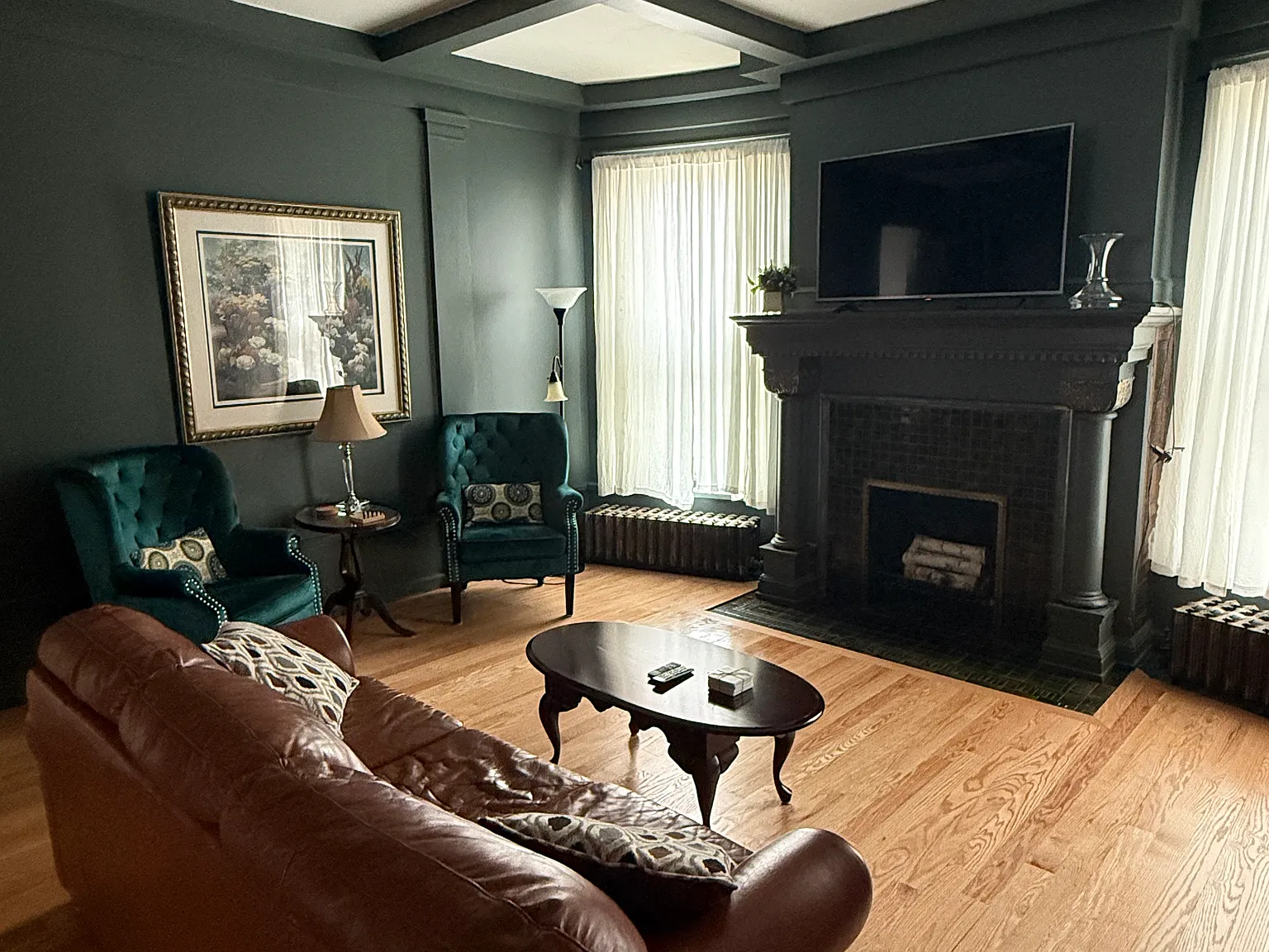 3 bed, 2000 sqft, $1,650 — Photo 1