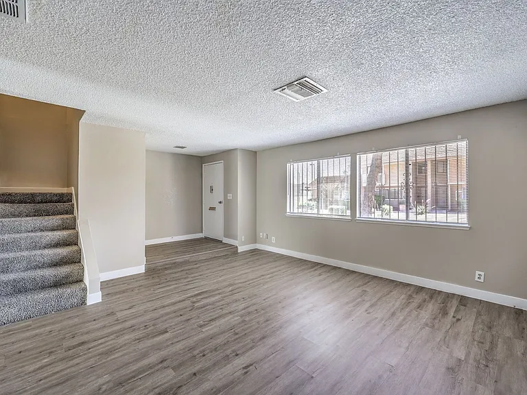 2426 Paradise Village Way — Photo 3