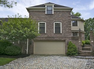 5 Trevino Ct, Florham Park, NJ 07932