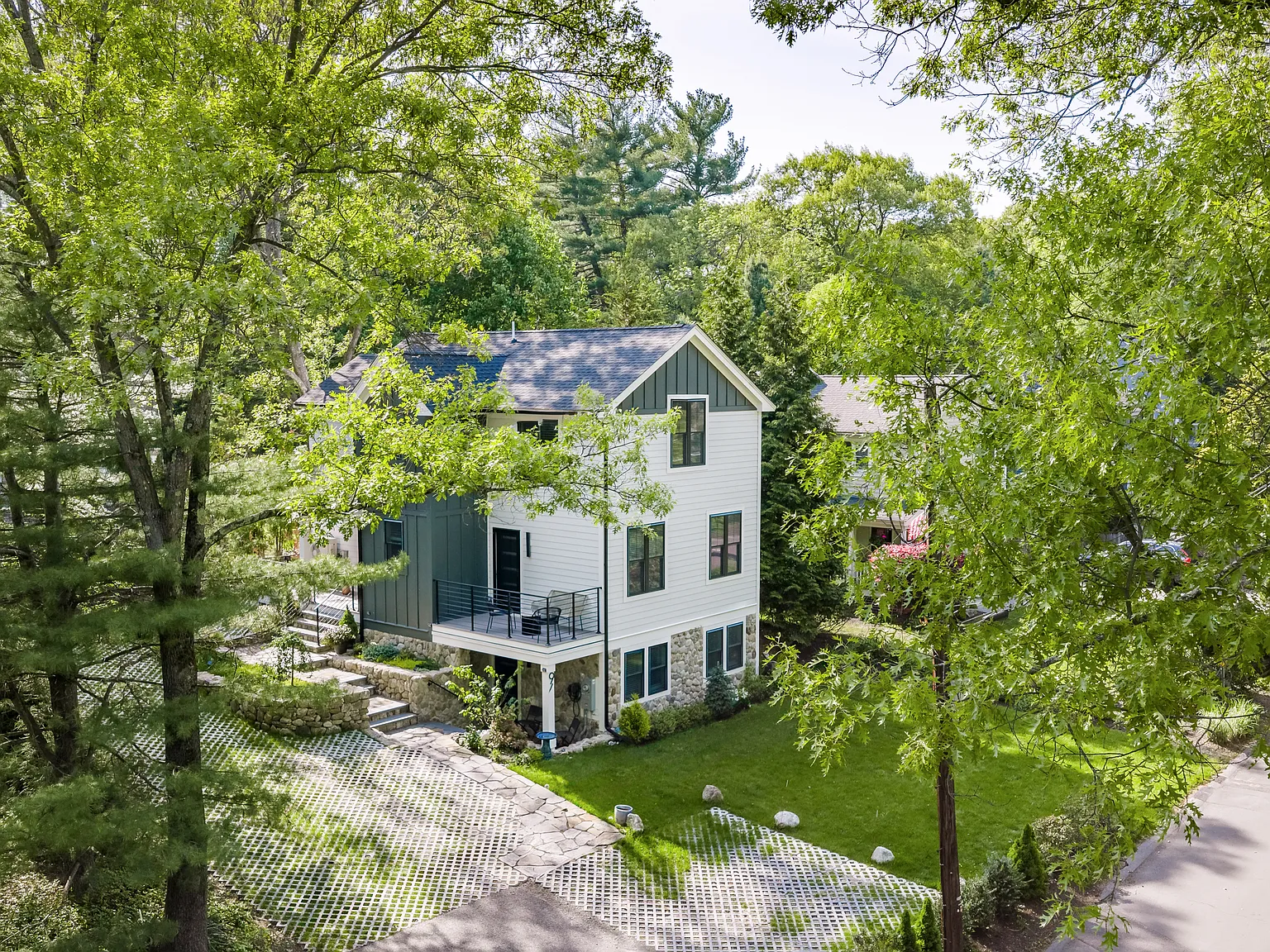 Woodside Ave, Wellesley — Photo 4