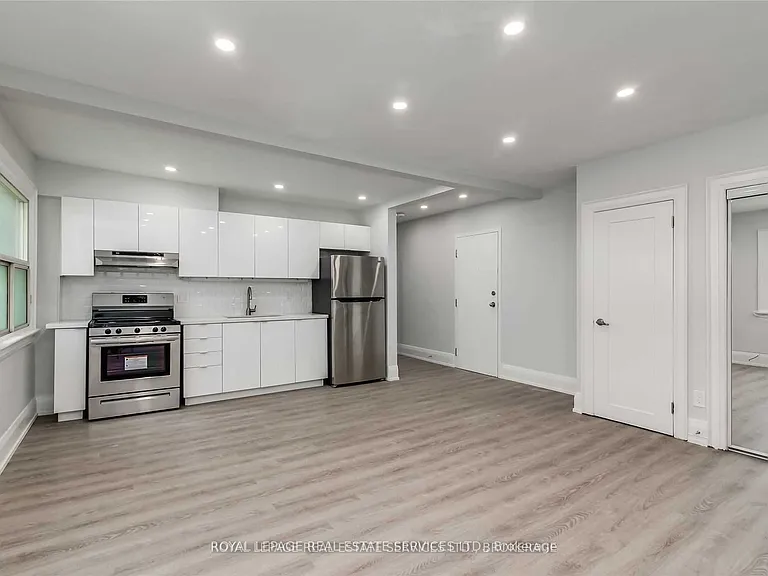 120 Vaughan Rd #20 — Photo 11