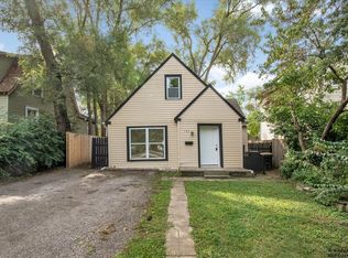 123 E Pineview Dr, Round Lake Park, IL