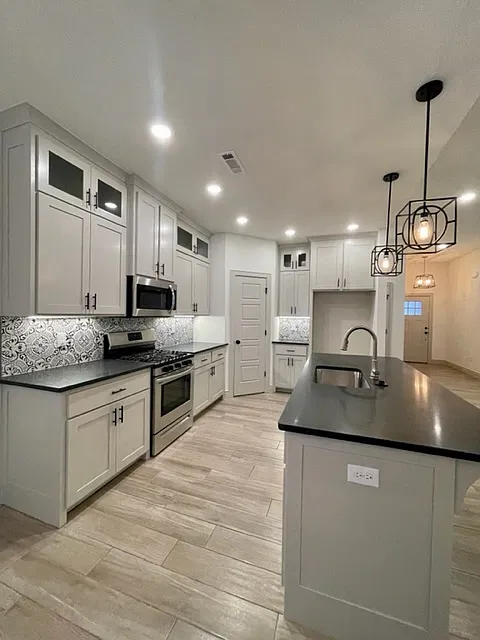 1036 Laux Lane - 1 — Photo 4
