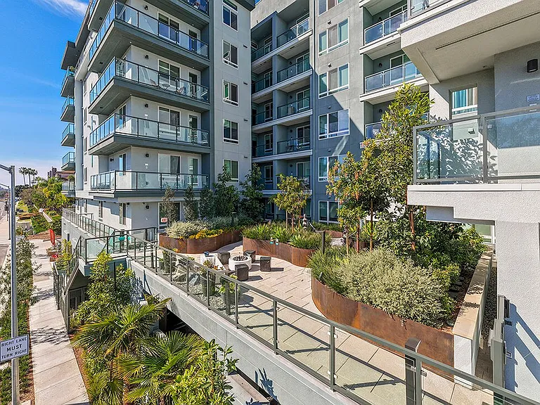 Rivair Apartment Homes — Photo 39