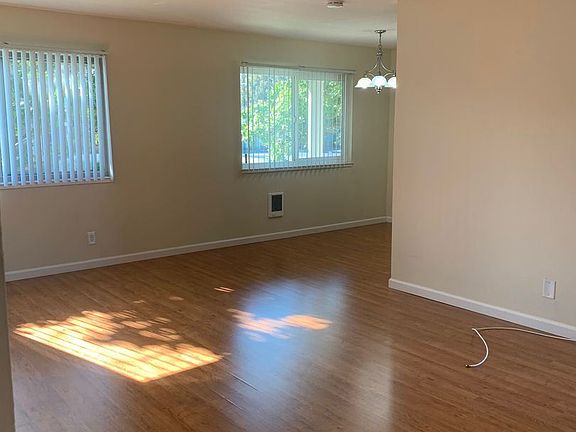 3rd image of 1608 Hollenbeck Ave APT 17