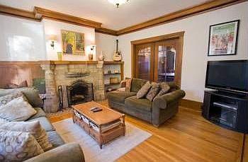 3rd image of 16 Hillway Ave