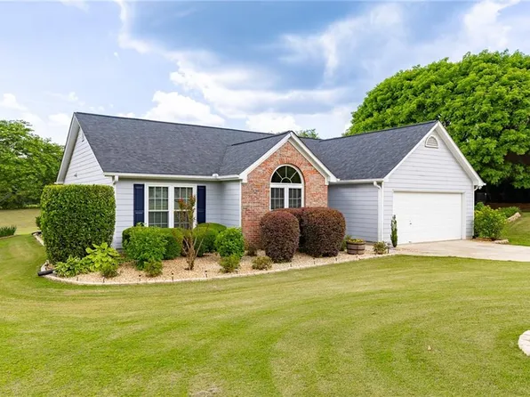 8860 Creekstone Pl, Gainesville, GA 30506