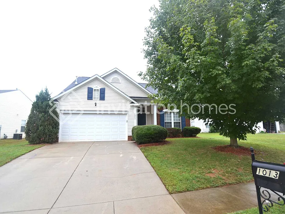 1013 Salmon River Dr