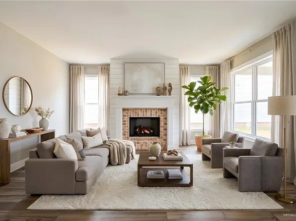 3541 Dickson Place Dr, Opelika, AL 36801