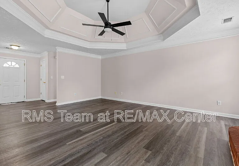 3854 Wheaton Ct — Photo 8