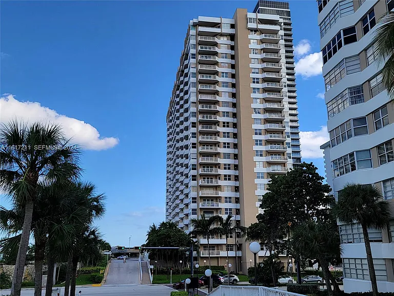1980 S Ocean Dr #2C — Photo 65