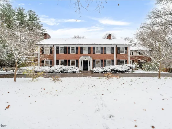 2166 Ridgewood Rd, Akron, OH 44313