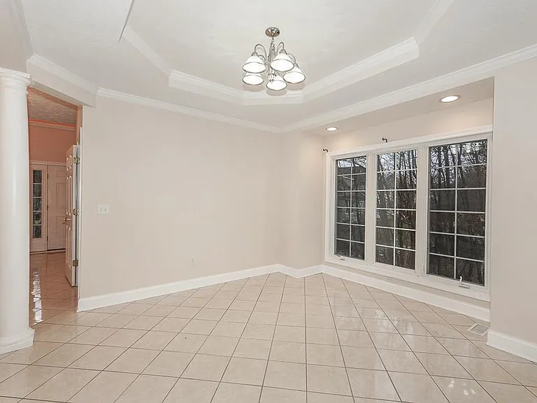 3729 Edgehill Dr — Photo 17