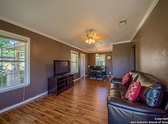 4th image of 235 Ryan Dr