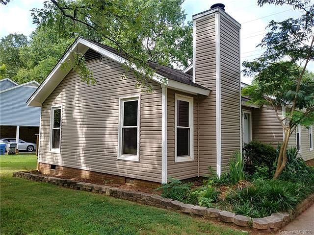 1st image of 9526 Buckskin Ln