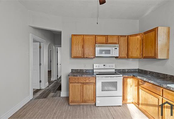 5th image of 5118 Robin Ave