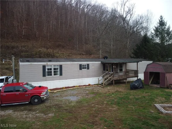 383 Stinson Rd, Chloe, WV 25235