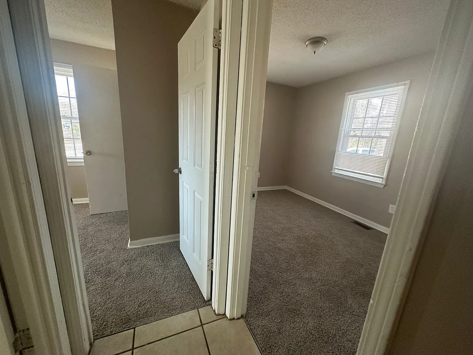 4 bed, 1.5 bath, 1144 sqft, $1,550 — Photo 2