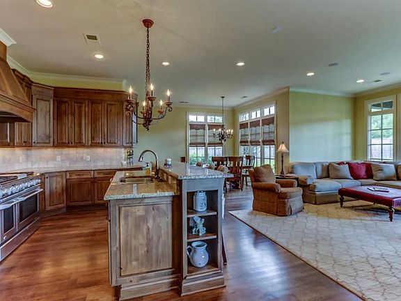 5th image of 410 Black Duke Cir E