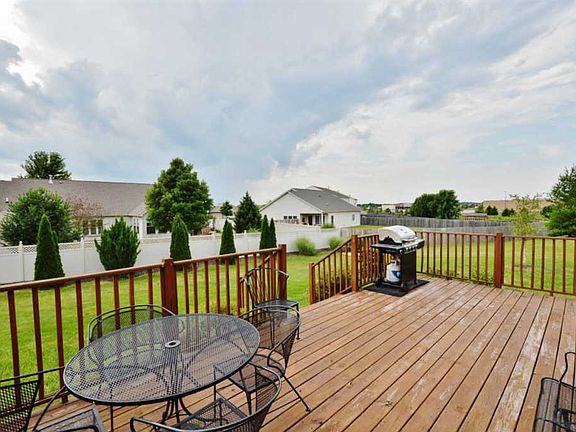 2nd image of 3800 Amethyst Ct