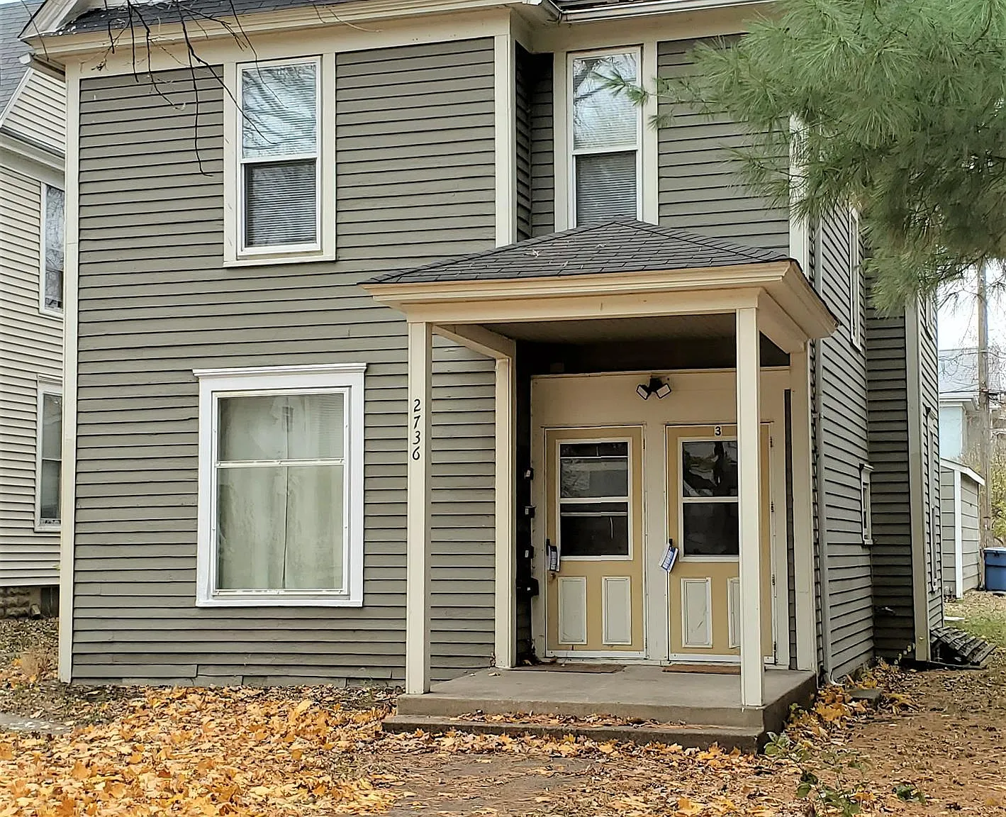 Emerson 2736 - 3 — Photo 1