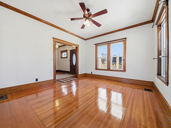 5th image of 36 Jasper St