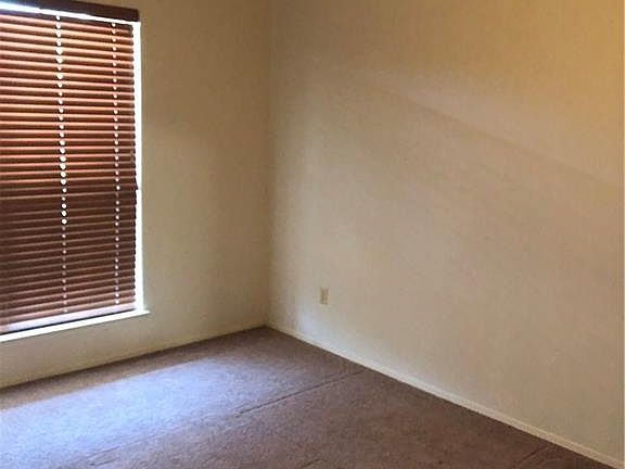 4th image of 11605 Loweswater Ln